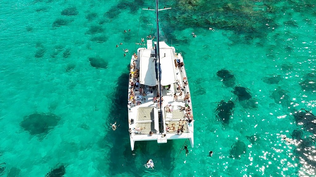Catamaran Tour with Swimming & Snorkeling in Mallorca